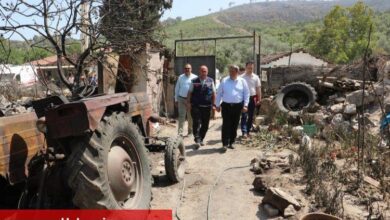 Manisa Saruhanlı’da yangınzedelerin yanında