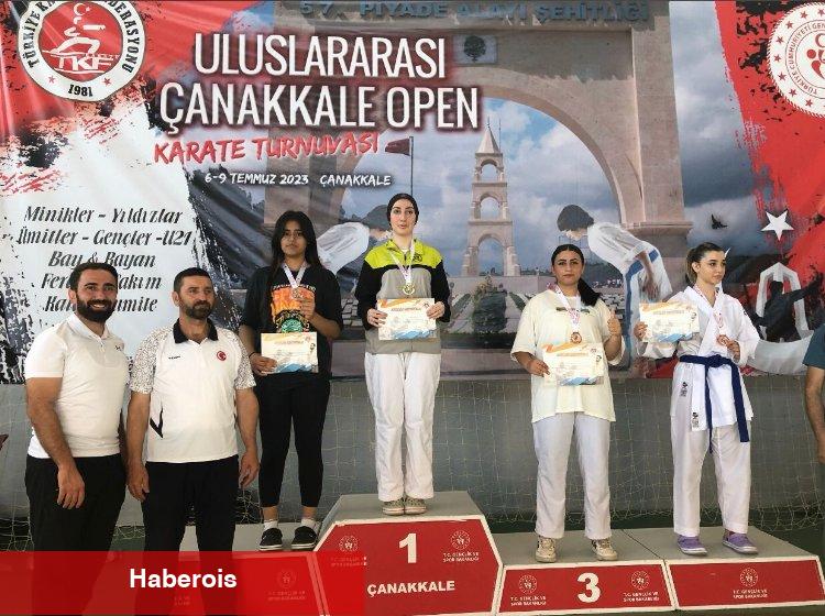 Manisalı karatecilerden üç madalya