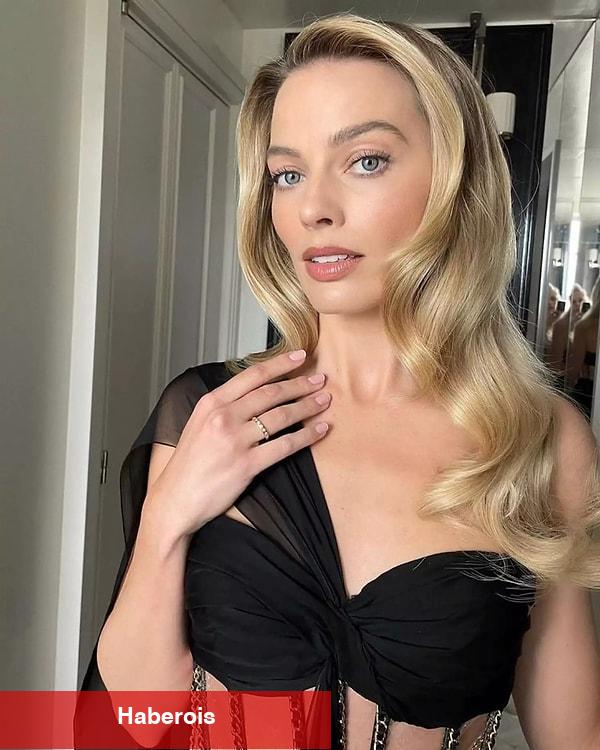 Margot Robbie’nin nail arka tasarımları!