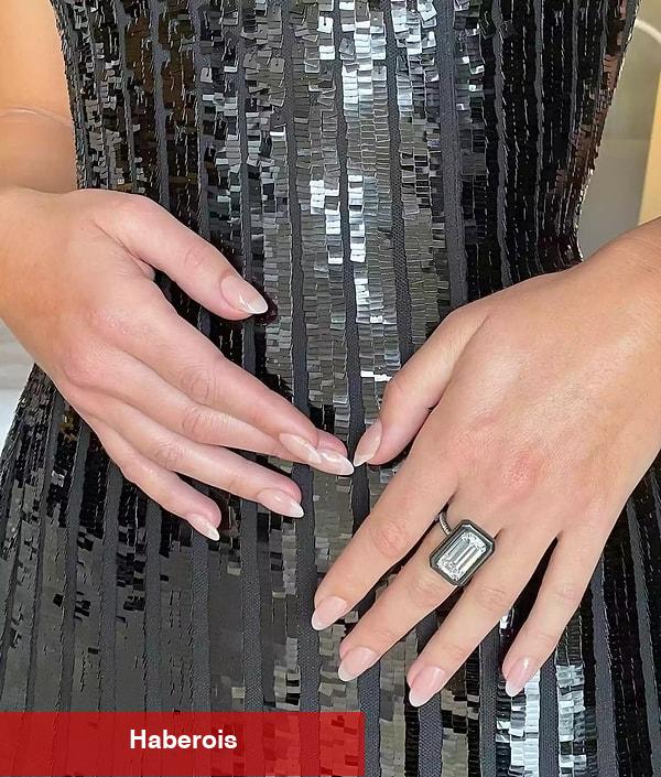 Margot Robbie’nin nail arka tasarımları!