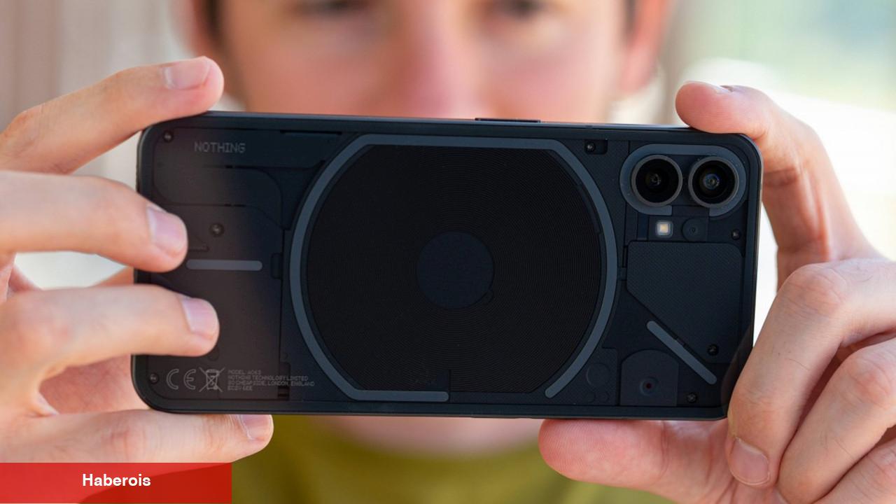 Nothing Phone (2) bu kere da render imgeleriyle ortaya çıktı