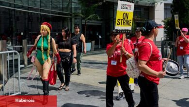 Odanız Hazır. Picket Line'a aldırma.