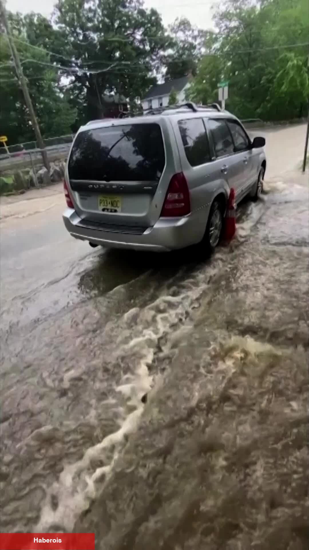 Ölümcül Hafta Sonu Taşkınlarından Sonra Kuzeydoğuda Daha Fazla Yağmur Bekleniyor - Haberois Ölümcül Hafta Sonu Taşkınlarından Sonra Kuzeydoğuda Daha Fazla Yağmur Bekleniyor