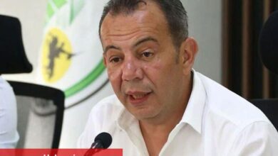 Tanju Özcan CHP'den ihraç edildi