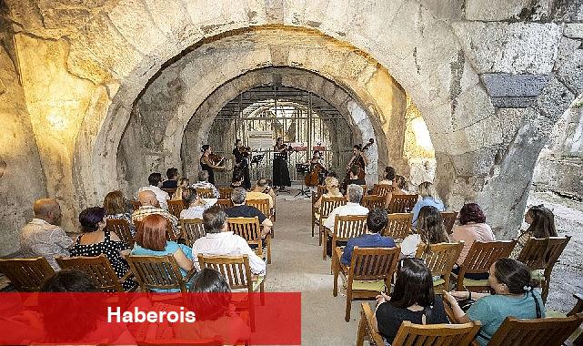 Tarihi Mekânda Büyüleyen Konser - Haberois Tarihi Mekânda Büyüleyen Konser