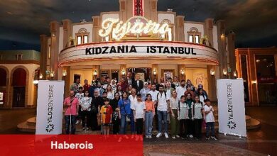 Yıldız Entegre'den görme engelli depremzede çocuklara WeWALK akıllı baston hediye