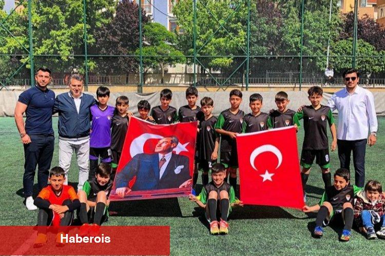 1453 Fatih yetenekli çocukları arıyor