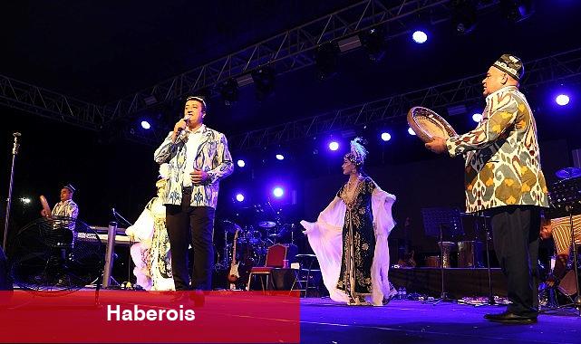 5. Uluslararası Karaman Türk Dünyası Şöleni Muhteşem Bir Konserle Sona Erdi - Haberois 5. Uluslararası Karaman Türk Dünyası Şöleni Muhteşem Bir Konserle Sona Erdi
