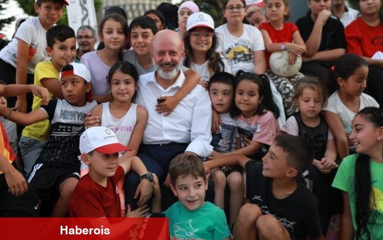 Ahmet Çolakbayrakdar'dan 'Şeker' gibi ziyaret - Haberois Ahmet Çolakbayrakdar'dan 'Şeker' gibi ziyaret