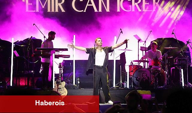 Aliağa'da Emir Can İğrek ve Zeynep Bastık Rüzgârı - Haberois Aliağa'da Emir Can İğrek ve Zeynep Bastık Rüzgârı