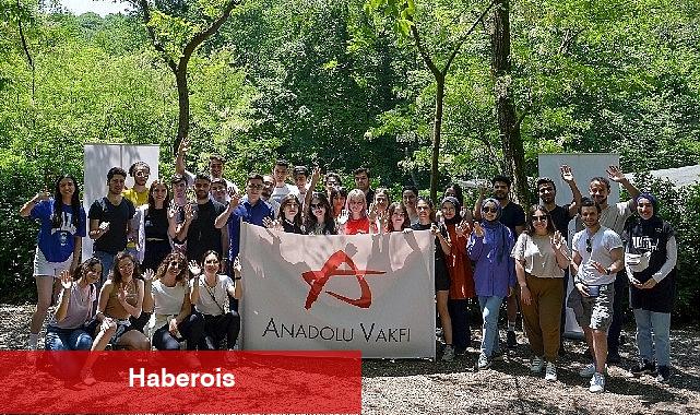 Anadolu Vakfı, Burs Programı ile gençlere destek vermeye devam ediyor - Haberois Anadolu Vakfı, Burs Programı ile gençlere destek vermeye devam ediyor
