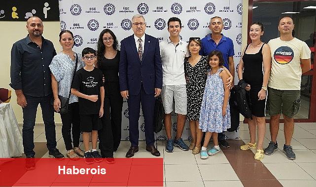 Başarılı öğrencilerin kayıtlarını Rektör Prof. Dr. Budak yaptı - Haberois Başarılı öğrencilerin kayıtlarını Rektör Prof. Dr. Budak yaptı