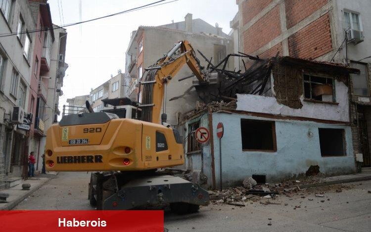 Bursa Osmangazi’de metruk temizlik - Haberois Bursa Osmangazi’de metruk temizlik