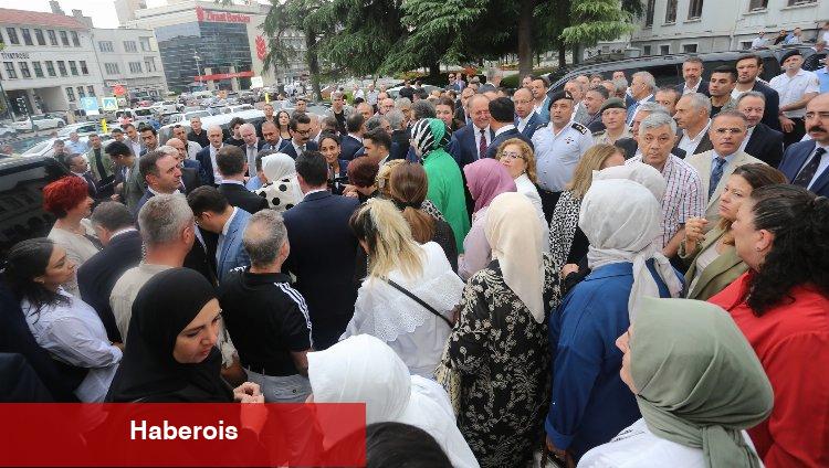 Bursalılar Vali Canbolat'ı Aydın'a uğurladı