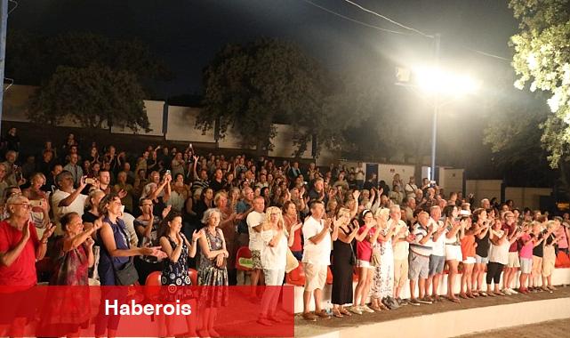 Çantadaki Sır ören'de tiyatroseverlerle - Haberois Çantadaki Sır ören'de tiyatroseverlerle