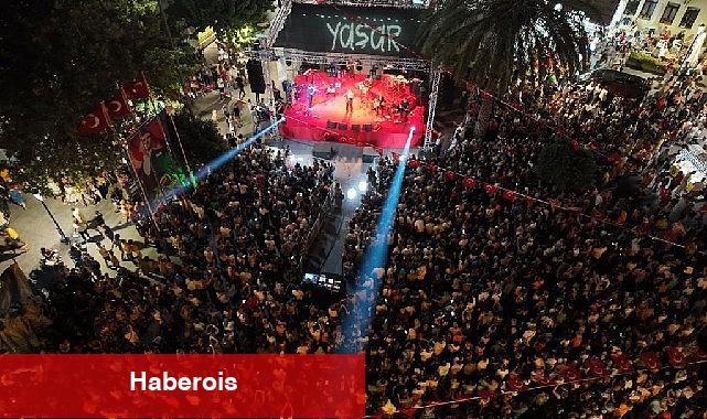 Çeşme Büyük Zaferi Coşkuyla Kutladı - Haberois Çeşme Büyük Zaferi Coşkuyla Kutladı