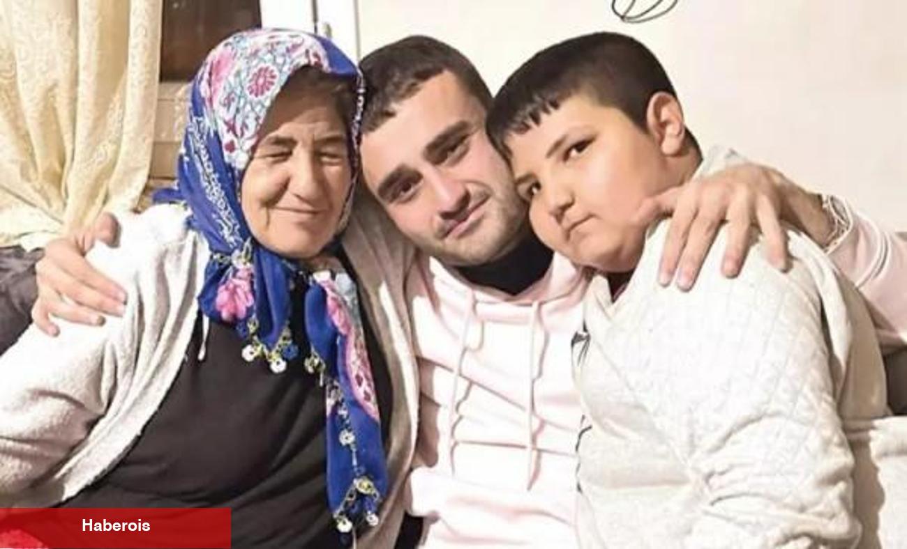 CZN Burak, Taha Duymaz'ın annesini ziyaret etti!
