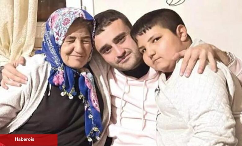 CZN Burak, Taha Duymaz'ın annesini ziyaret etti! - Haberois CZN Burak, Taha Duymaz'ın annesini ziyaret etti!