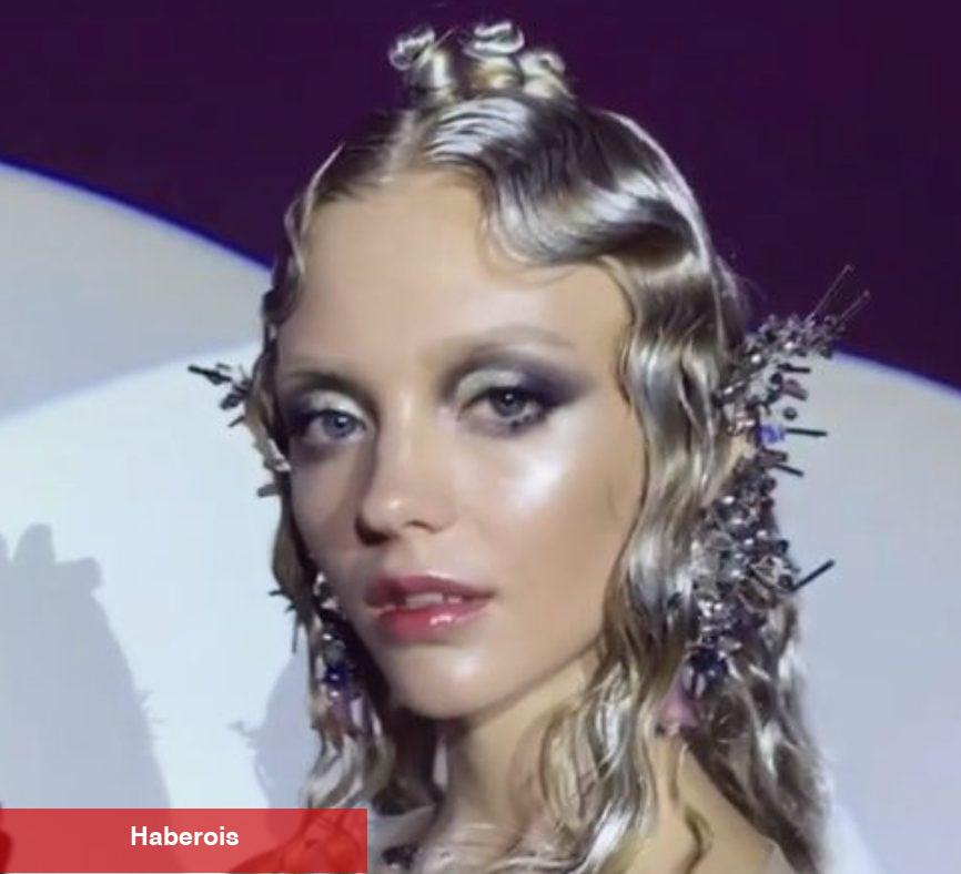 Denizlerin Büyüsü: Mermaid Core Modası