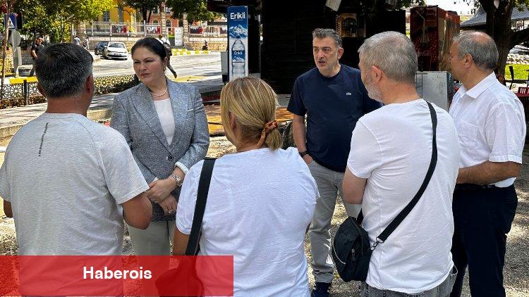 Edirne'de yanan dükkan sahiplerine AK Parti'den ziyaret