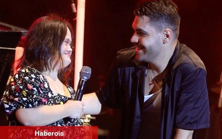 Emir Can İğrek'in konserinde duygusal anlar - Haberois Emir Can İğrek'in konserinde duygusal anlar
