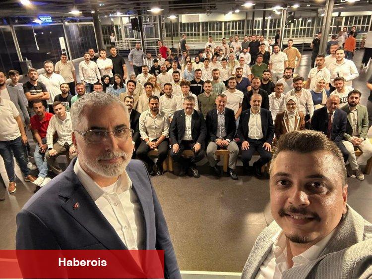 Gençler sordu, Bakan Işıkhan yanıtladı... Bakan Işıkhan'dan tecrübe paylaşımı