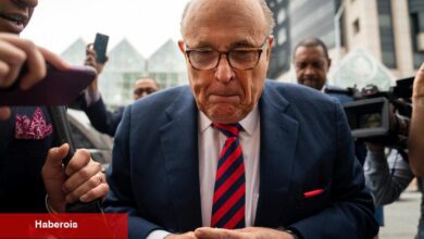 Giuliani defalarca Trump'tan mali can simidi istedi