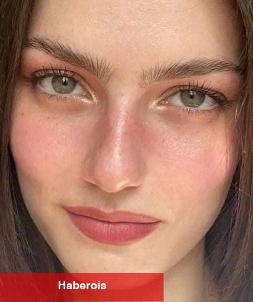 Hailey Bieber’ın ilham veren tarz akımı: Çilek makyaj