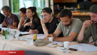 Heyecanlı bekleyiş sone eriyor! Ateş Kuşları dizisinin yeni dönem okuma provası gerçekleşti