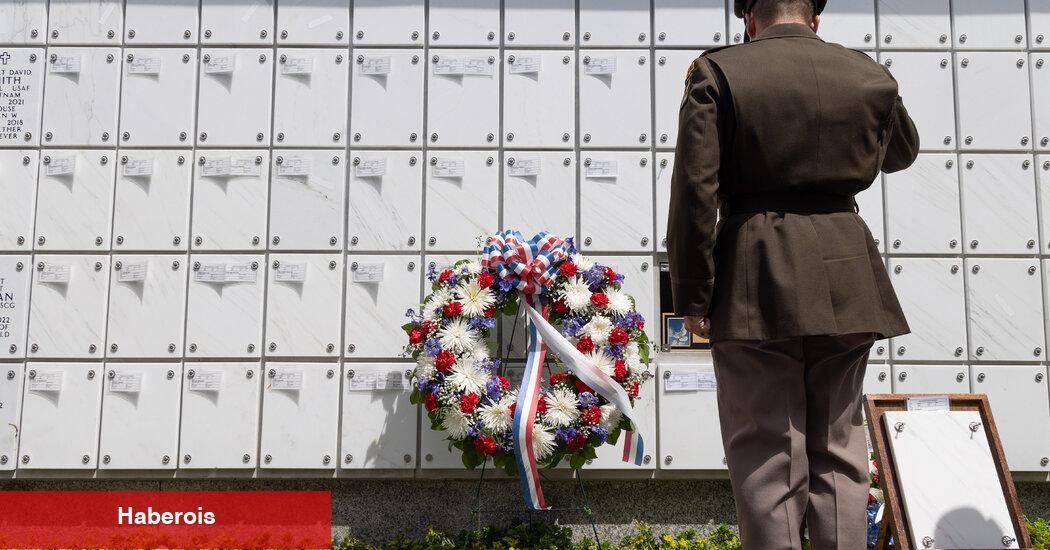 Irak'ta İşkence Çağrısında Bulunan Asker Arlington'da Defin Edildi