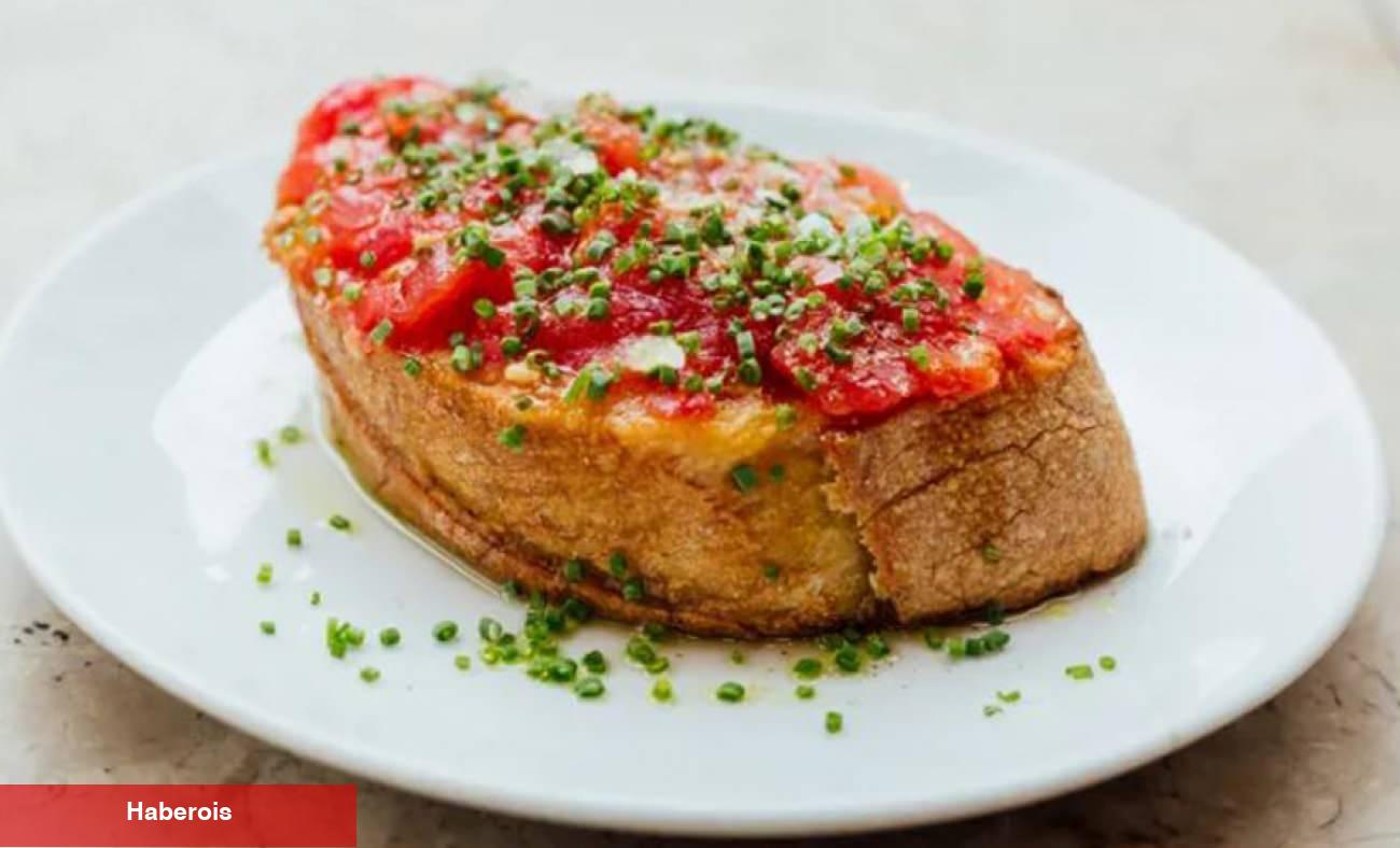 İspanyol mutfağının vazgeçilmez tarifi! Pan con tomate nasıl yapılır? Domatesli ekmek tanımı