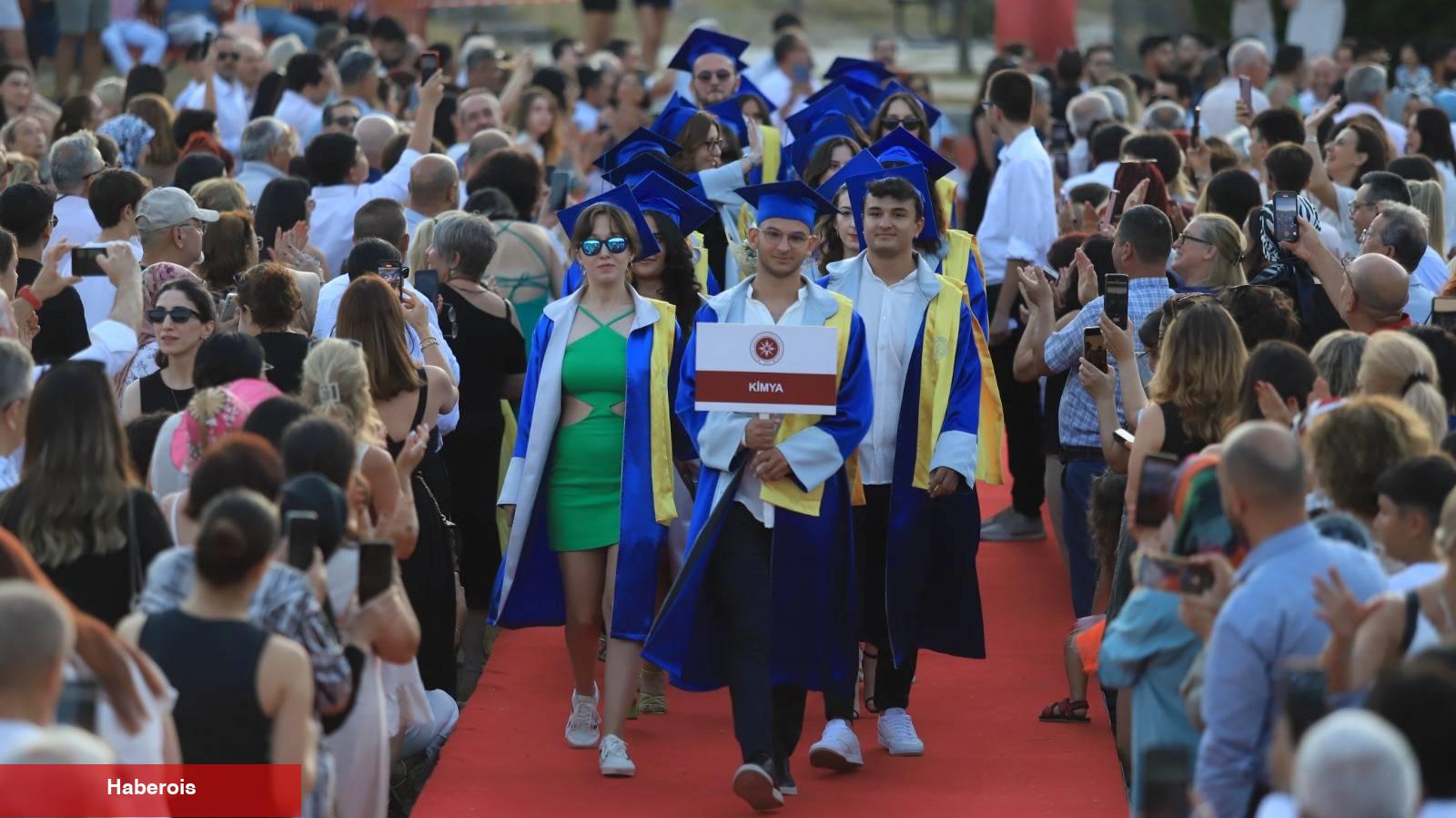 İYTE’de Mezuniyet Çoşkusu Yaşandı
