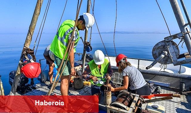 İzmir Körfezi'nin 30 farklı noktasından karot örneği alındı - Haberois İzmir Körfezi'nin 30 farklı noktasından karot örneği alındı