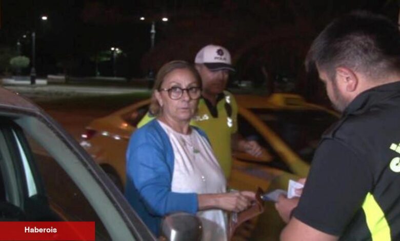 Kadıköy'de kontrole takılan bayan şoförden anlamsız çıkış: "Emniyet müdürünü orta..." - Haberois Kadıköy'de kontrole takılan bayan şoförden anlamsız çıkış: "Emniyet müdürünü orta..."