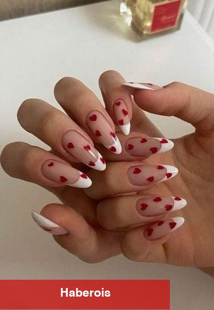 Kırmızı aşıkları için nail arka önerileri!