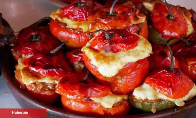 Kırmızı dolmalık biberden şeflerin gizlediği tarif! Rocoto relleno nasıl yapılır? - Haberois Kırmızı dolmalık biberden şeflerin gizlediği tarif! Rocoto relleno nasıl yapılır?