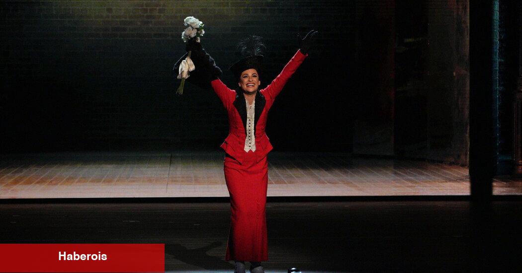 Lea Michele tarafından kaldırılan 'Funny Girl' Broadway'de İyileşiyor