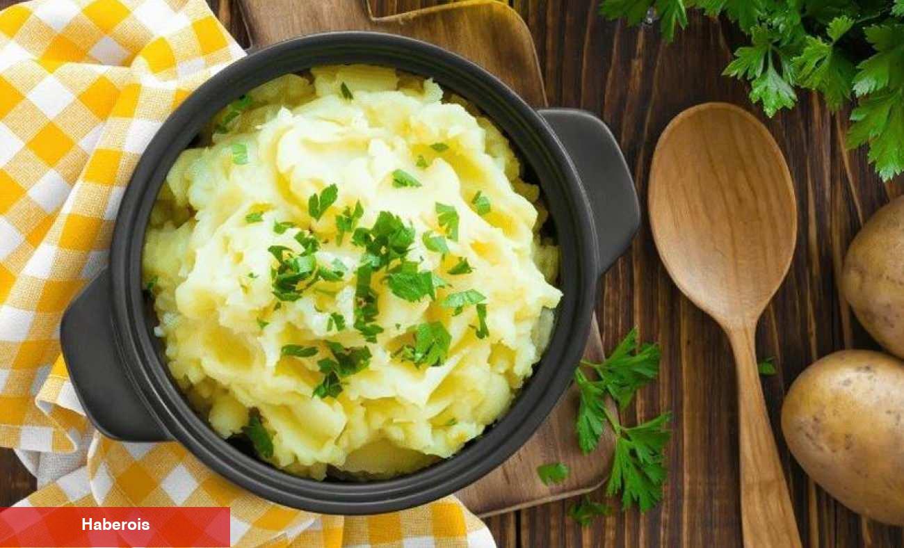 Patates püresini 10 kat lezzetli yapacak tarif! Konutta pürüzsüz patates püresi nasıl yapılır?