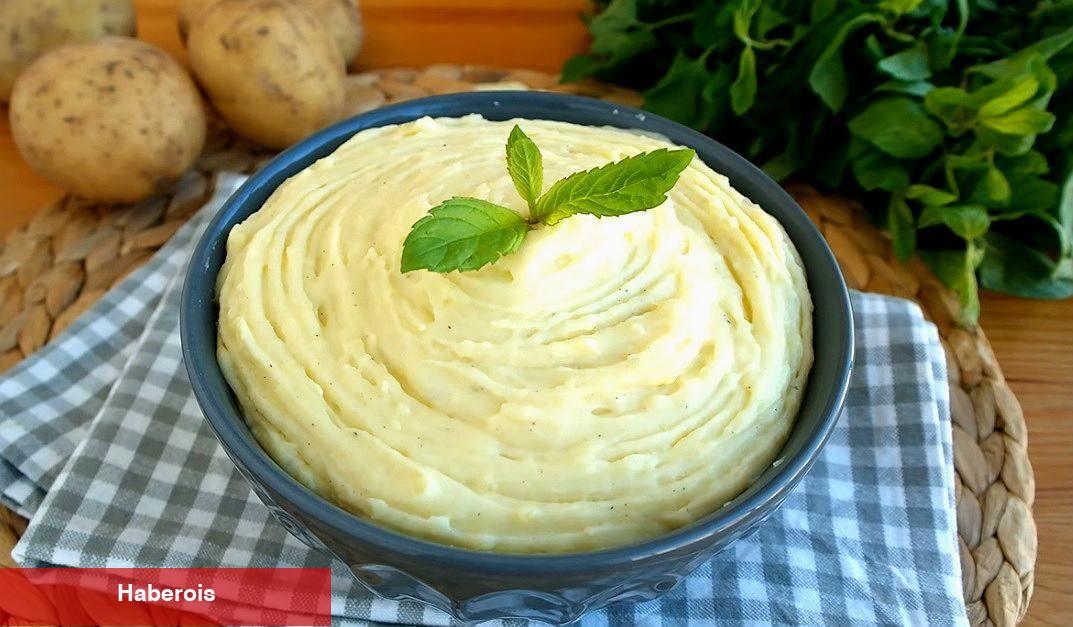 Patates püresini 10 kat lezzetli yapacak tarif! Konutta pürüzsüz patates püresi nasıl yapılır?
