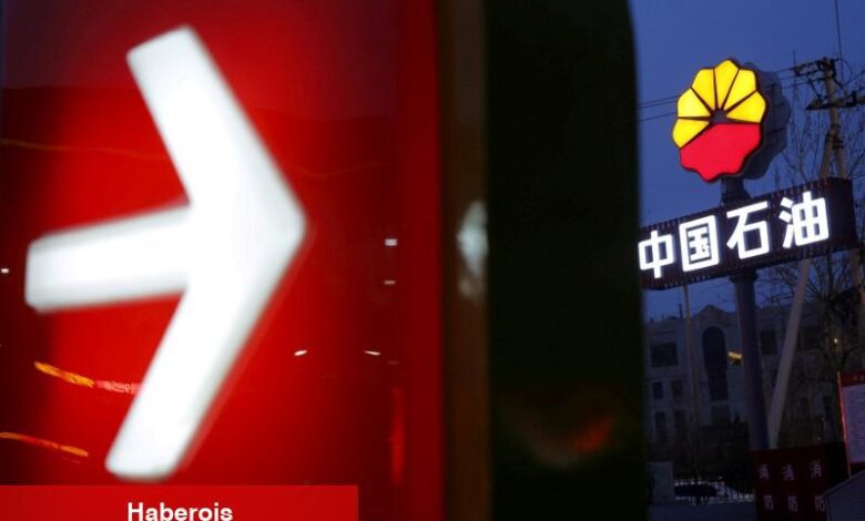 Petrol 3 ayın zirvesine yakın seyirde: Çin’den gelen karışık sinyaller ve güçlü dolar baskı yaratıyor - Haberois Petrol 3 ayın zirvesine yakın seyirde: Çin’den gelen karışık sinyaller ve güçlü dolar baskı yaratıyor