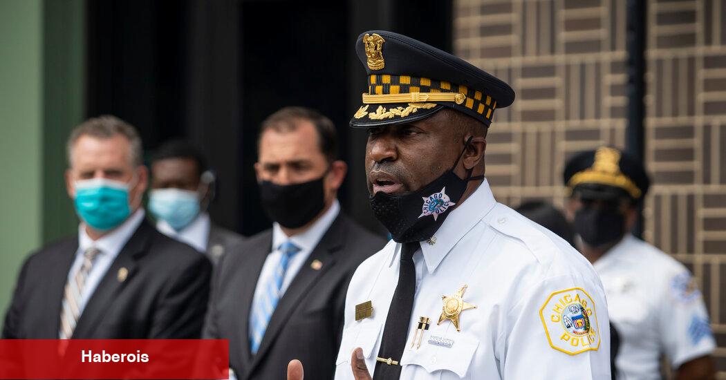Polis Şefinin Önemli Rolü İçin Chicago Belediye Başkanı Tanınmış İçeriden Bir Kişi Seçti