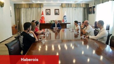 Rektör Budak, 'Zafer Yürüyüşü'ne katılan Egeli Ekibi ağırladı