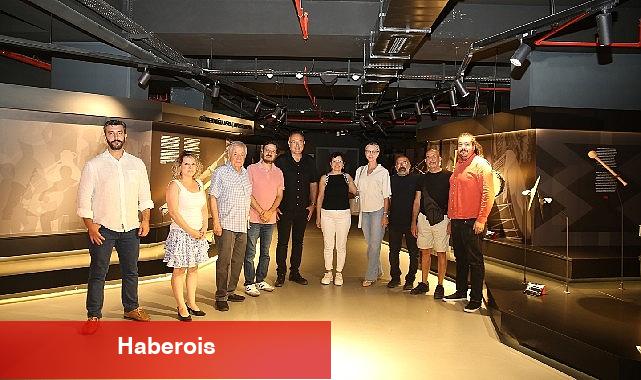 Sunay Akın'dan Nilüfer'e müze ziyareti - Haberois Sunay Akın'dan Nilüfer'e müze ziyareti