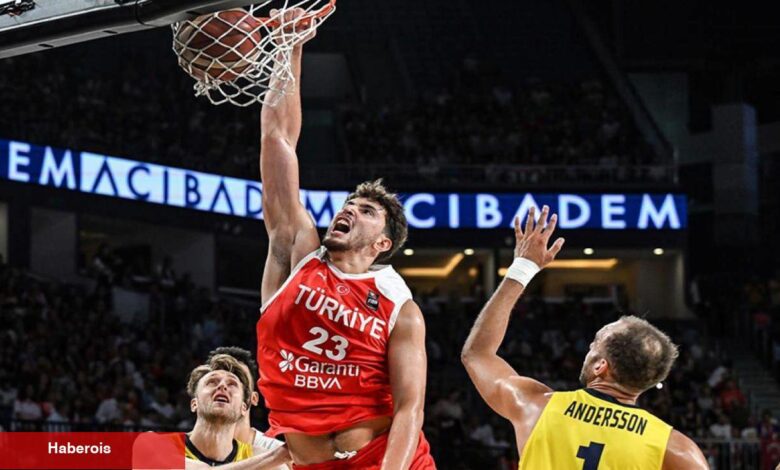 Ulusal basketbolcu Alperen Şengün İsveç maçına dualarla başladı! Rakiplerini ezdi geçti - Haberois Ulusal basketbolcu Alperen Şengün İsveç maçına dualarla başladı! Rakiplerini ezdi geçti