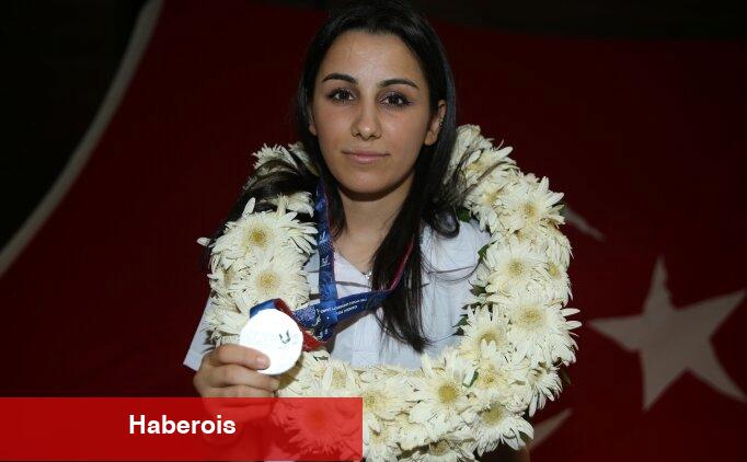 Ulusal wushucu Berna Tut'un maksadı şampiyonluk - Haberois Ulusal wushucu Berna Tut'un maksadı şampiyonluk