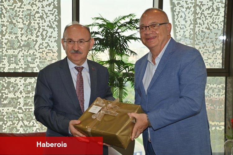 Vali Karadeniz'den Manisa'ya veda