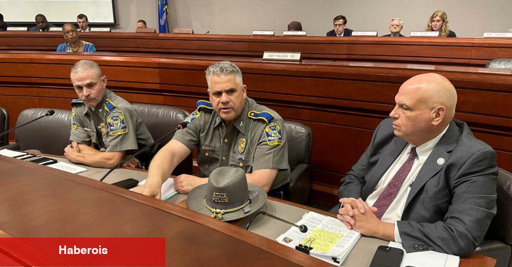 100'den Fazla Connecticut Eyalet Polisi Sahte Trafik Durakları Düzenlemekle Suçlanıyor