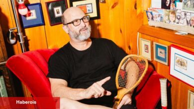 Bir Mobilya Mağazasının Mülayim Cephesi Tenis Tarihi Hazinesini Gizliyor
