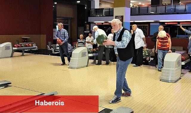 Huzurevi sakinleri bowling ile eğlendi - Haberois Huzurevi sakinleri bowling ile eğlendi