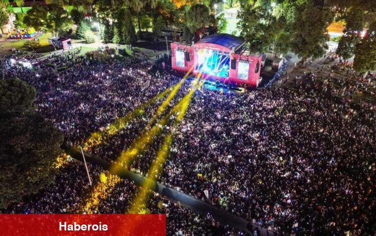 İzmir Fuarı'nda müzik resitali - Haberois İzmir Fuarı'nda müzik resitali